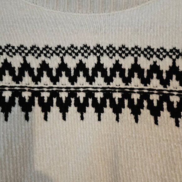 Christian Siriano Plush Mock Neck Winter Sweater Med Zig Zag White Black - Picture 2 of 8